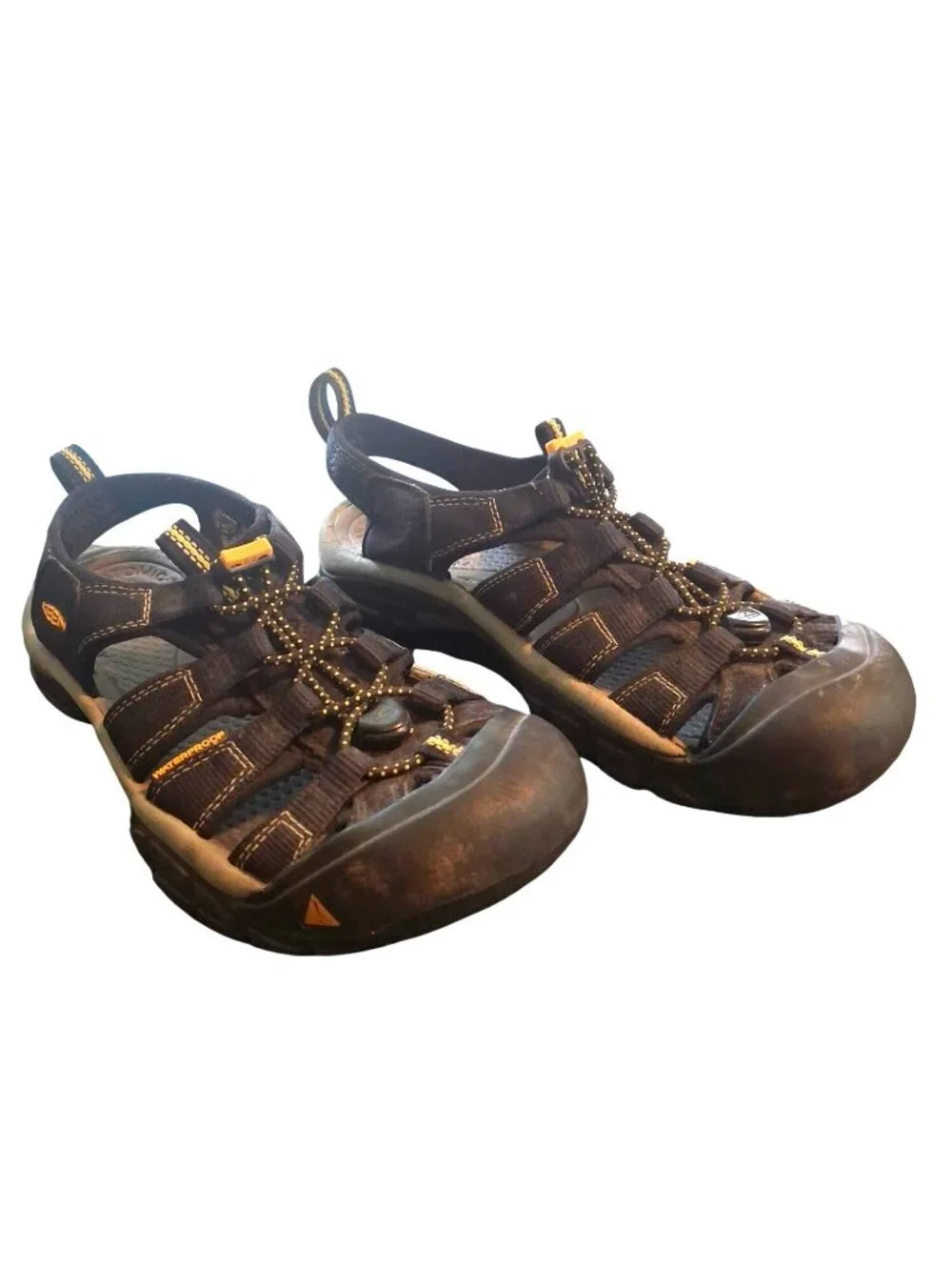 Keen Newport H2 Black Waterproof Hiking Sandals  Anti-Odor Footbed Size 7*SH8